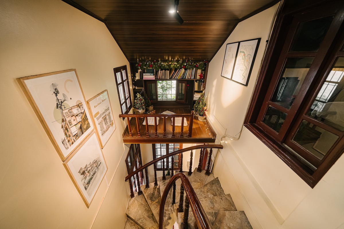 Nha Hoa library