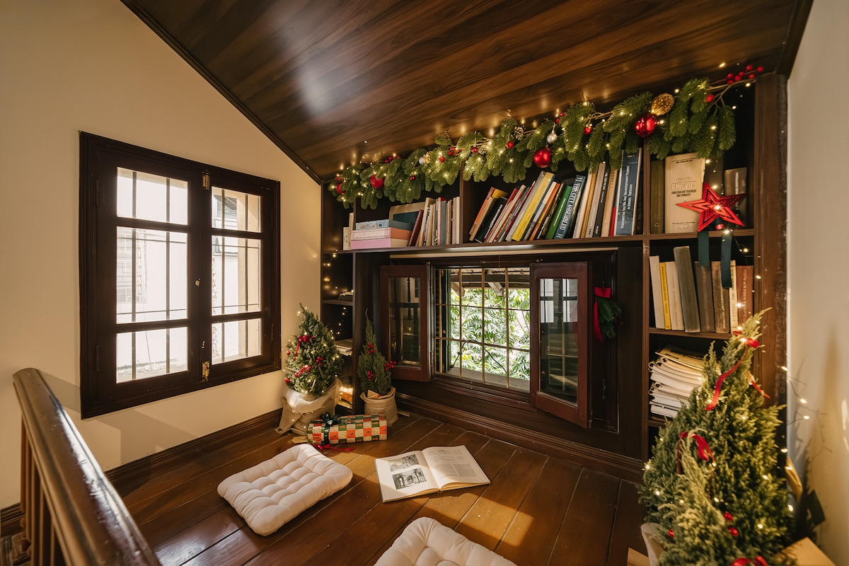 Library corner